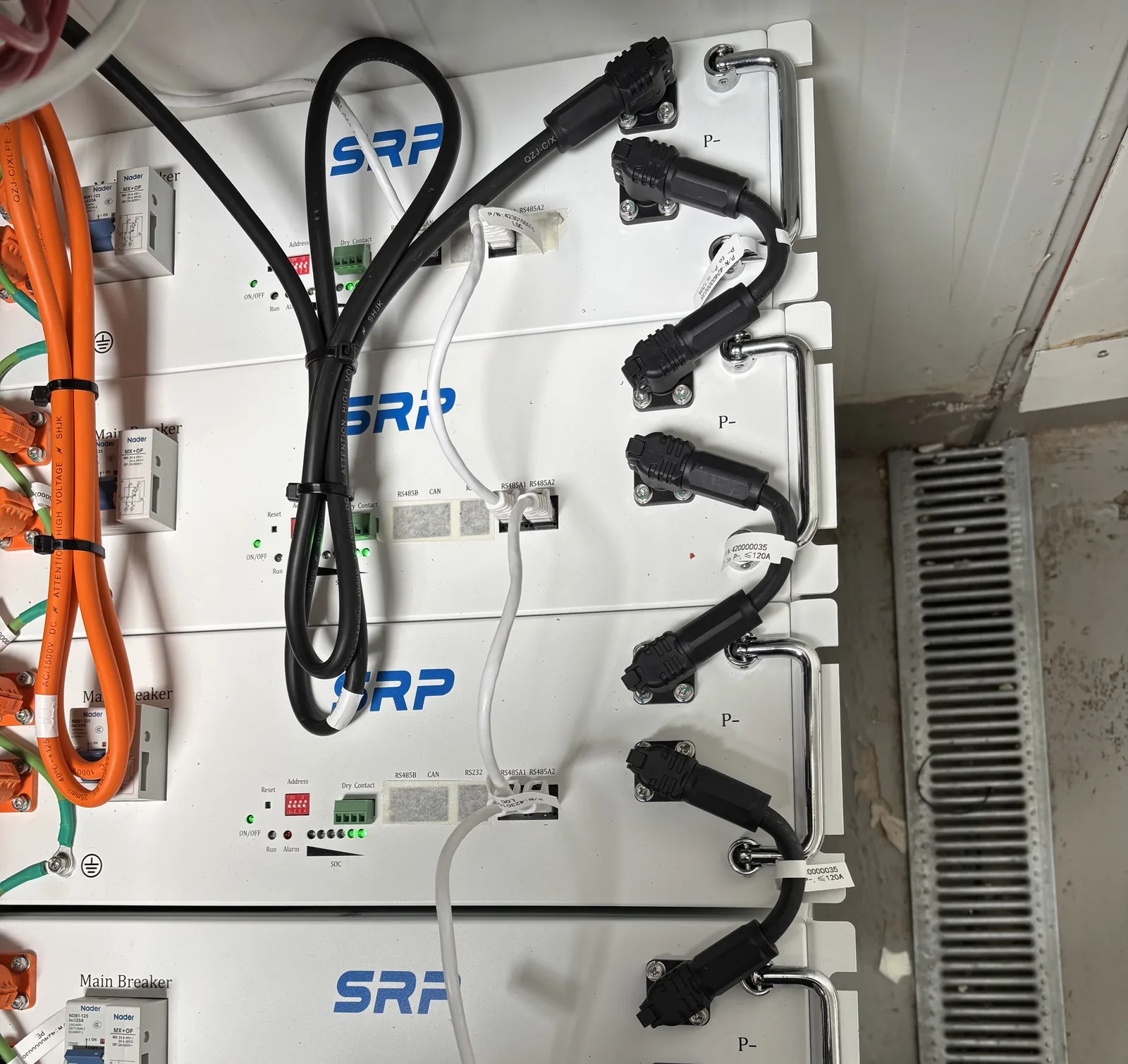 Raccordement des batteries de stockage en série